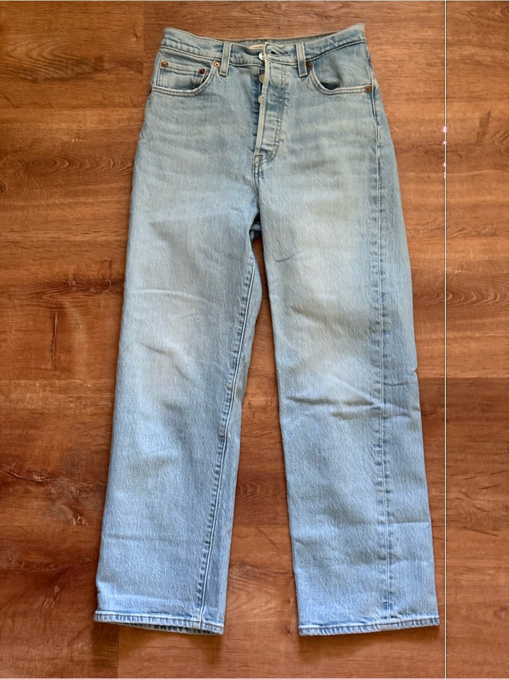 Levi’s Ribcage Straight Denim Jeans - Picture 9 of 10